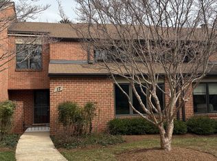 17 Oakhampton Dr, Lutherville Timonium, MD 21093