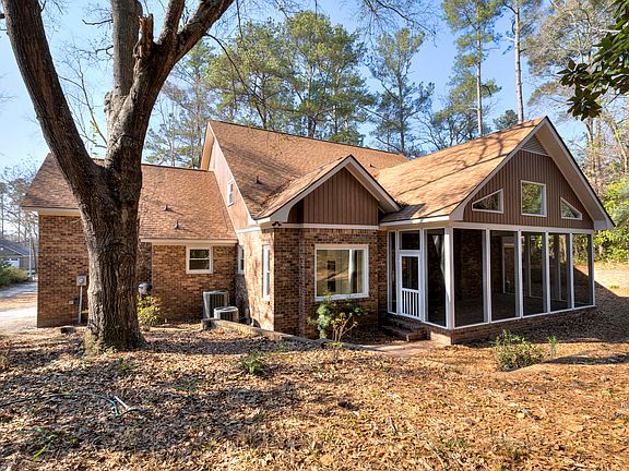 5th image of 971 Heather Ln