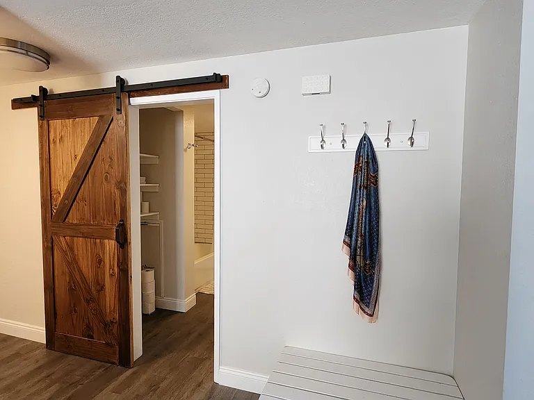 725 Rocky Road Dr — Photo 13