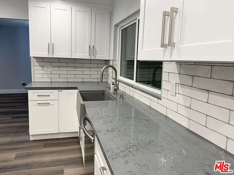 22700 W Flamingo St — Photo 5
