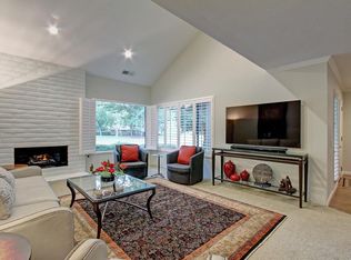 11502 Coloma Rd, Gold River, CA 95670