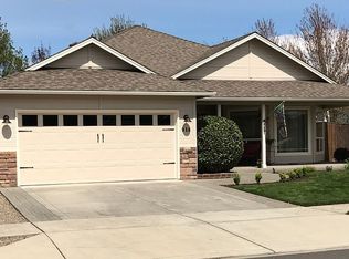 918 Highbury Dr, Medford, OR 97501