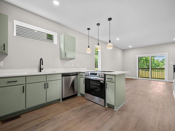 5th image of 1514 S Ringo St