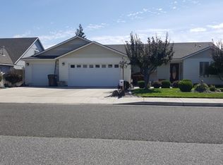 5313 Cleveland Ln, Pasco, WA 99301