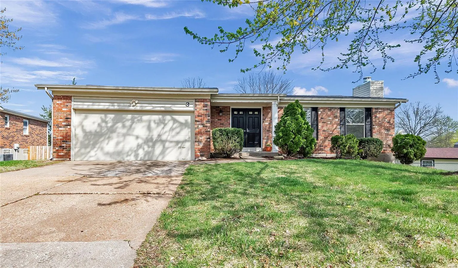 3 Spencer Valley Dr photo 1
