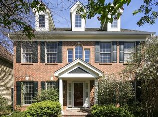 729 Heath Ct, Westmont, IL 60559