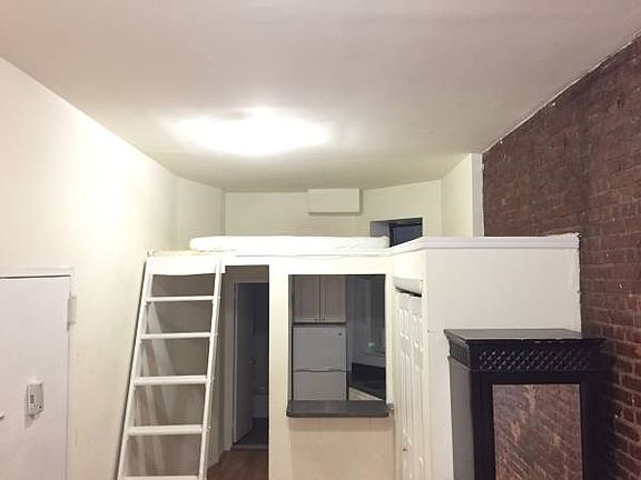 2nd image of 329 E 92nd St APT 1