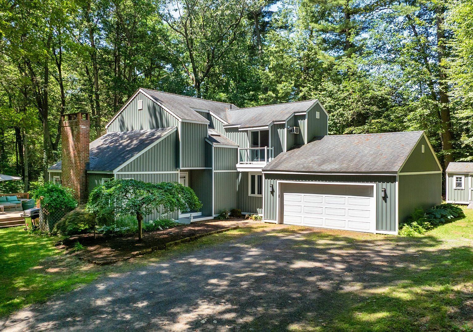 25 Tall Wood Hollow, Avon, CT 06001 | Zillow