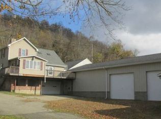 3270 Rainbow Run Rd, Monongahela, PA 15063