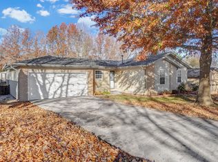 5749 S Ferguson Ave, Springfield, MO 65810