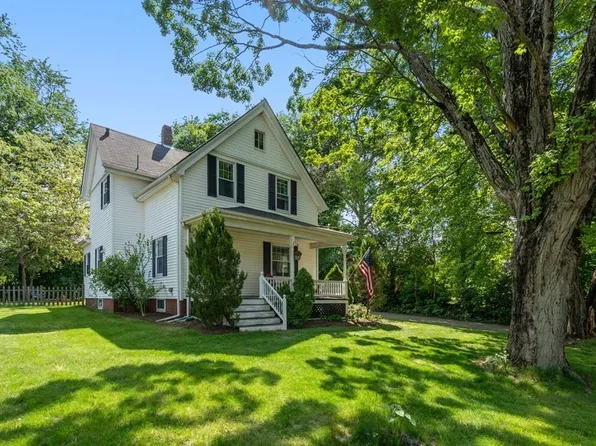 1 Fairview Ave, Taunton, MA 02780