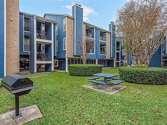 4th image of 18515 Egret Bay Boulevard #1108