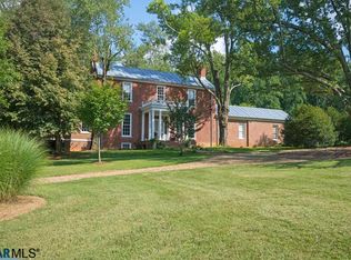 2529 Scottsville Rd, Charlottesville, VA 22902