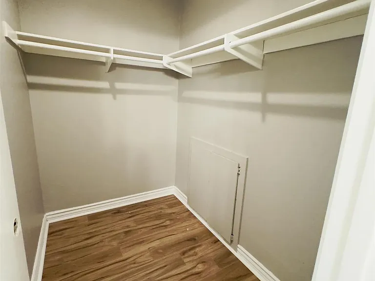 1554 Apache Dr #D — Photo 15