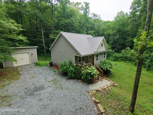 984 Cahill Drive, Andrews, NC 28901