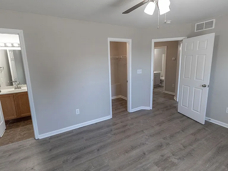1401-1403 Bodie Dr — Photo 21
