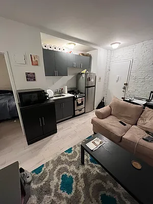 Rented by Kahen Properties | media 22