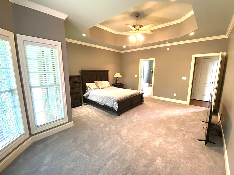 2505 Clifton Dr SE — Photo 16