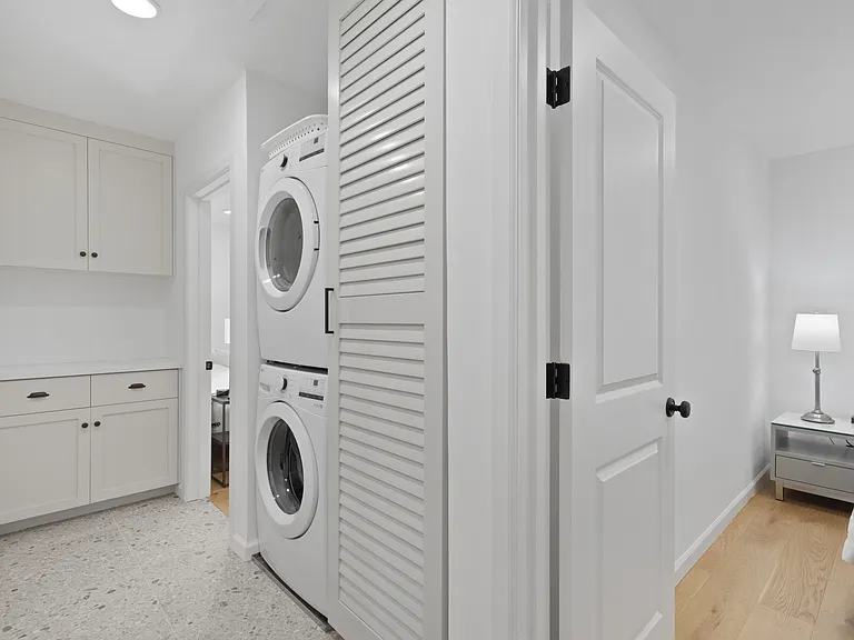 135 Montana Ave #8 — Photo 8