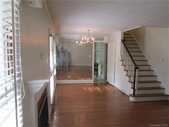 4th image of 451 N Center St
