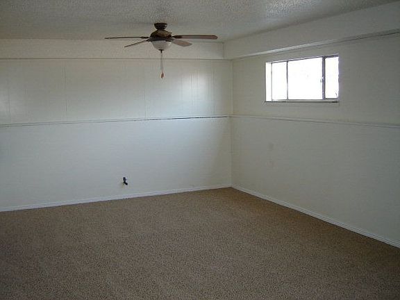 4th image of 2066 S Riverview Dr