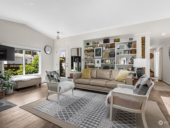 4th image of 4707 Black Lake Belmore Road SW #37
