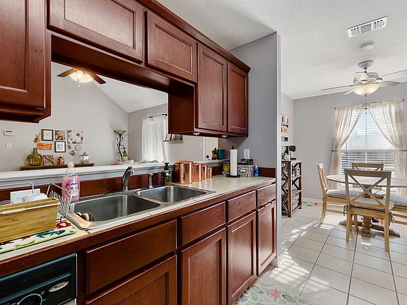 5th image of 13707 Churchwood Dr