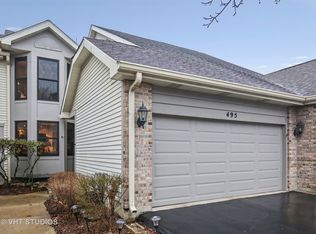 495 W Auburn Woods Ct, Palatine, IL 60067