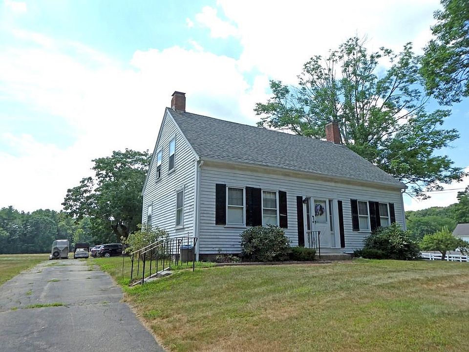 1st image of 200 Pleasant St #2