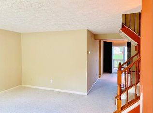 3765 Mazewood Ln, Fairfax, VA 22033
