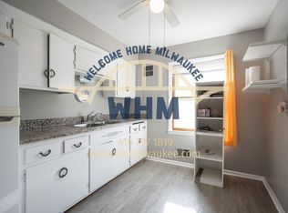 2526 S 96th St, Milwaukee, WI 53227
