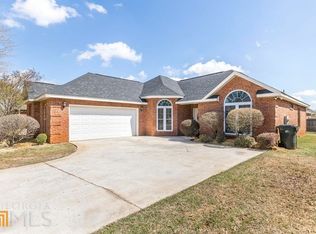 501 Manchester Ln, Byron, GA 31008