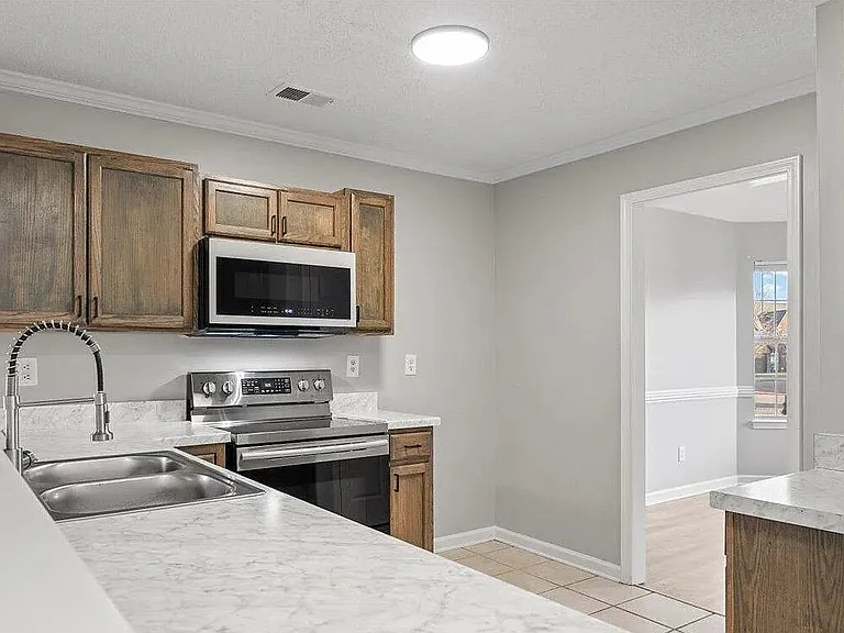 9438 Huron Dr — Photo 4