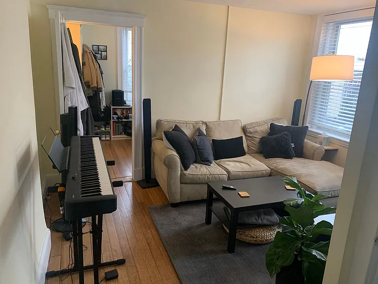 221 Hanover St #34 — Photo 12