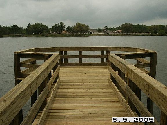 Fishing pier