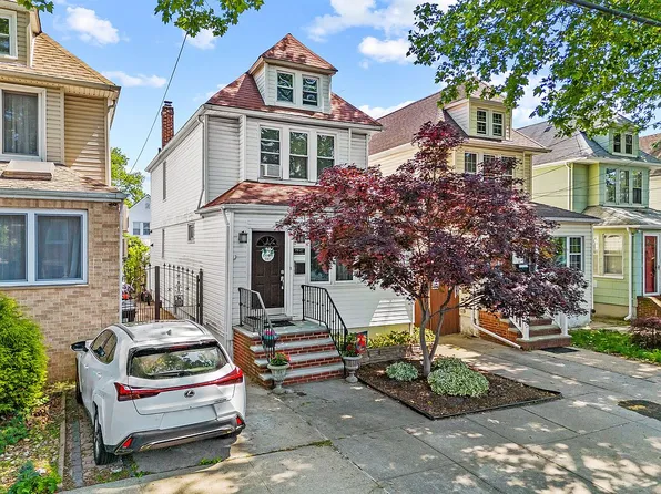 70-27 Olcott St #1, Forest Hills, NY 11375