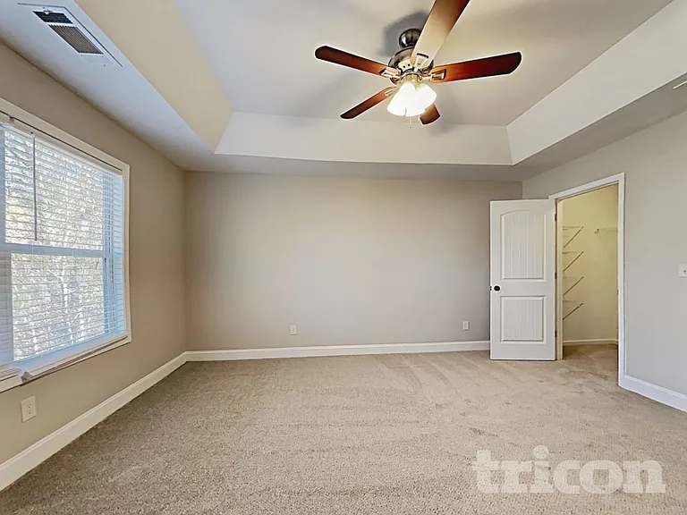 1656 Deer Creek Ln — Photo 8