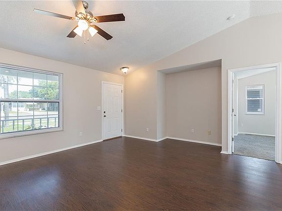 3rd image of 4250 5th Ave N