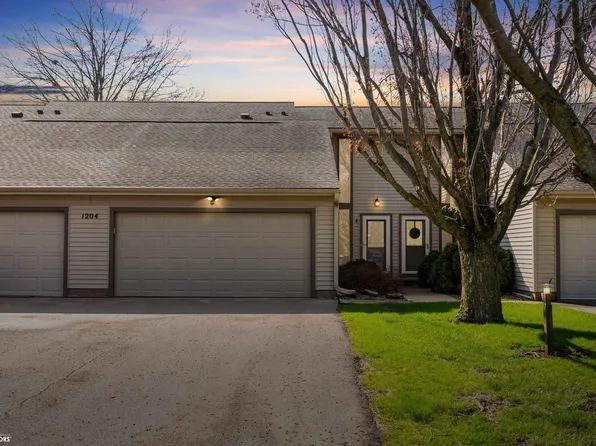 1204 S 12th St APT 4, Marshalltown, IA 50158