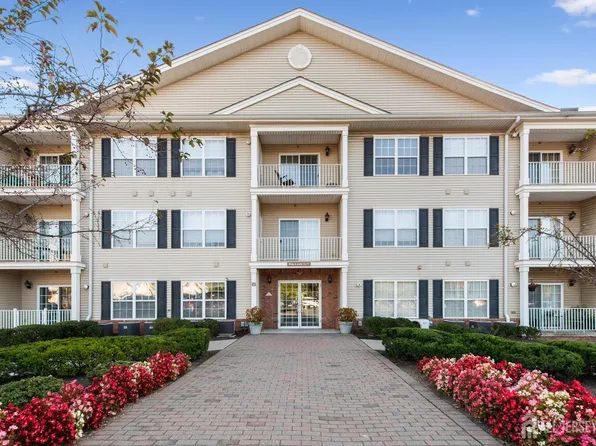 183 Liddle Ave, Edison, NJ 08837