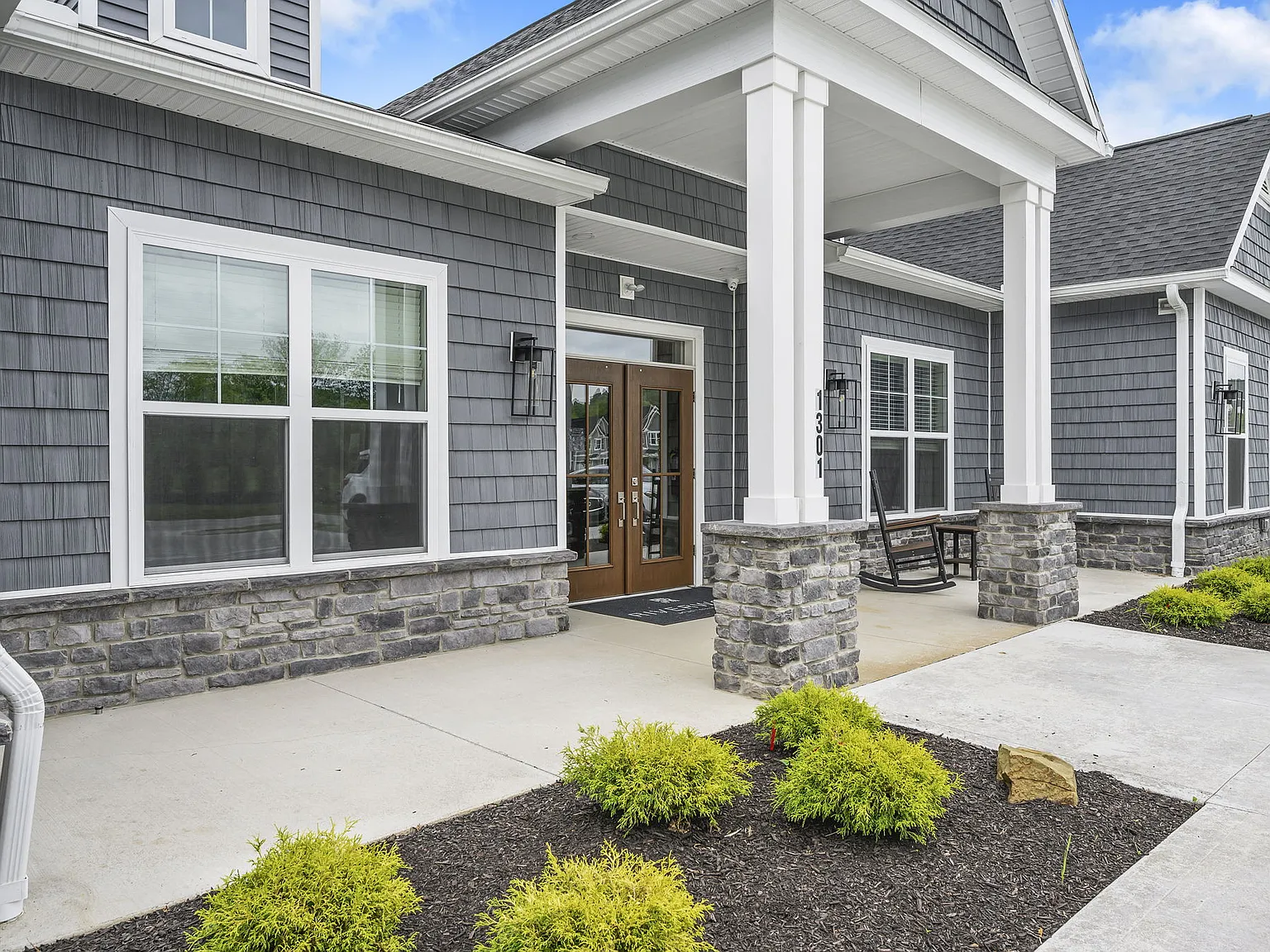 Riverwood Apartments — Photo 2