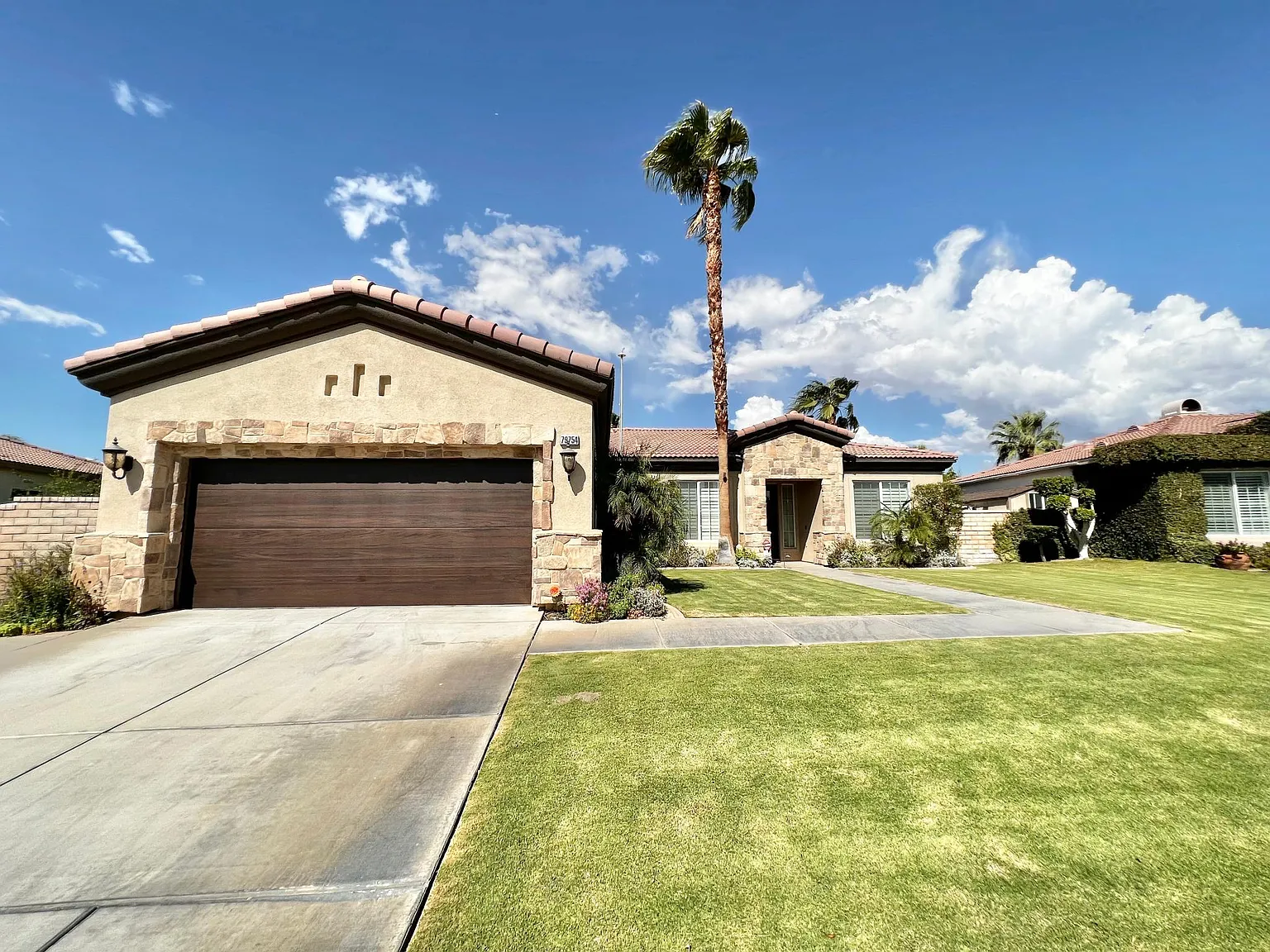 4 bed, 2172 sqft, $4,500 — Photo 3