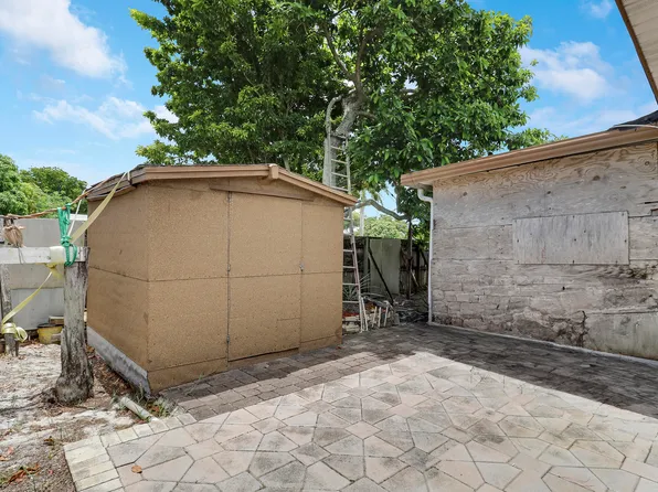 968 Sumter Road W, West Palm Beach, FL 33415