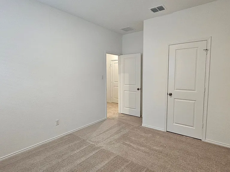 128 Dollars Dr — Photo 26