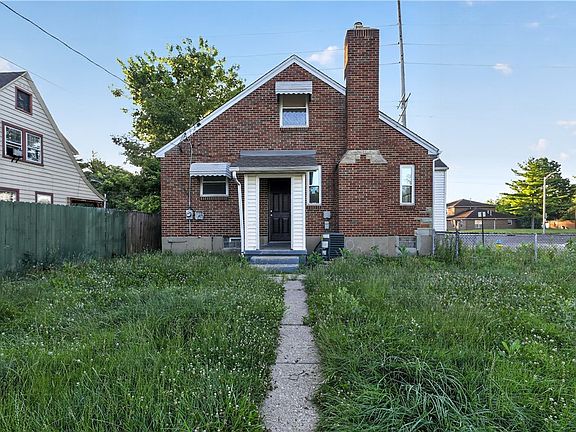 2nd image of 1351 Oakdale Ave