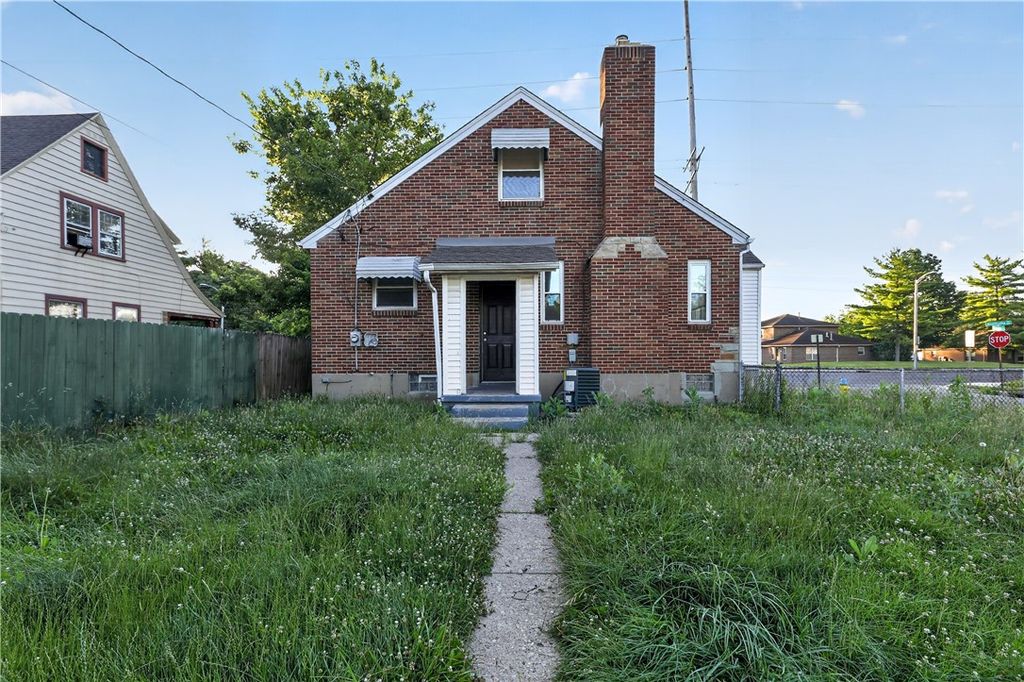 1351 Oakdale Ave, Dayton, OH - View 2