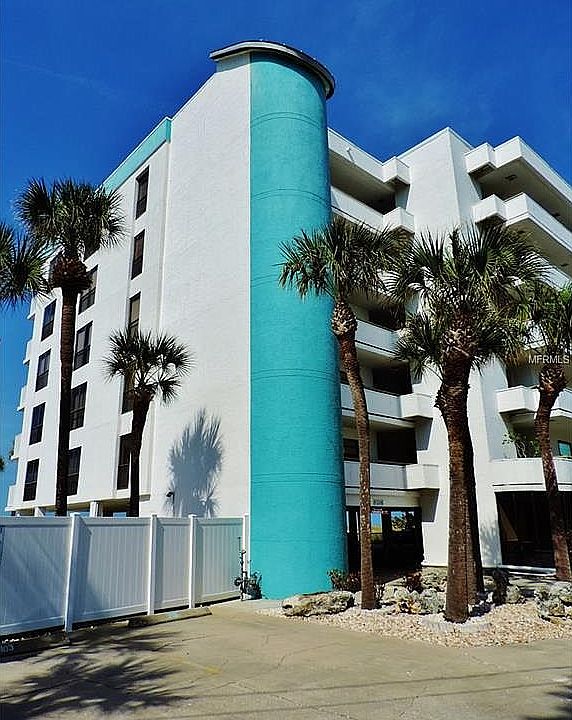 1st image of 13336 Gulf Blvd APT 204