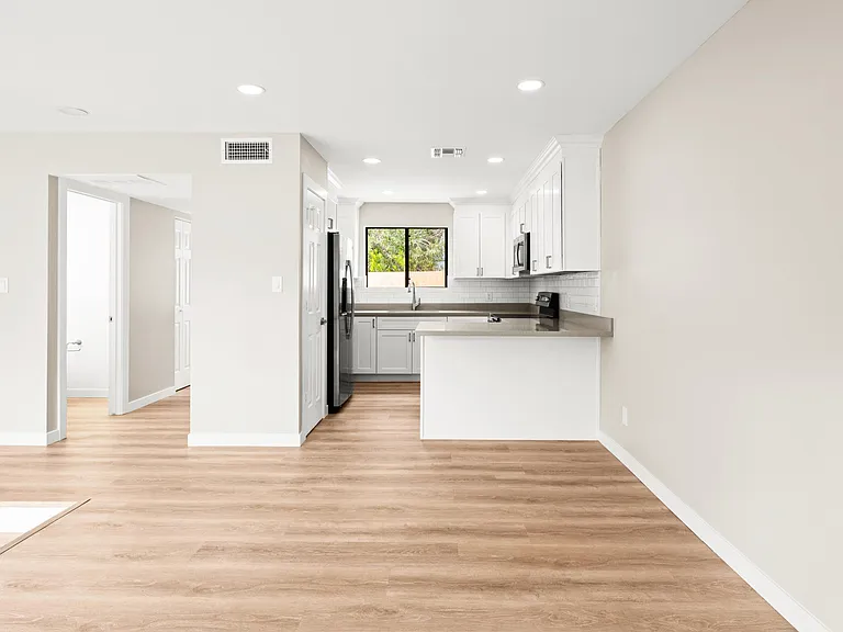 2500 N Hayden Rd #21 — Photo 7