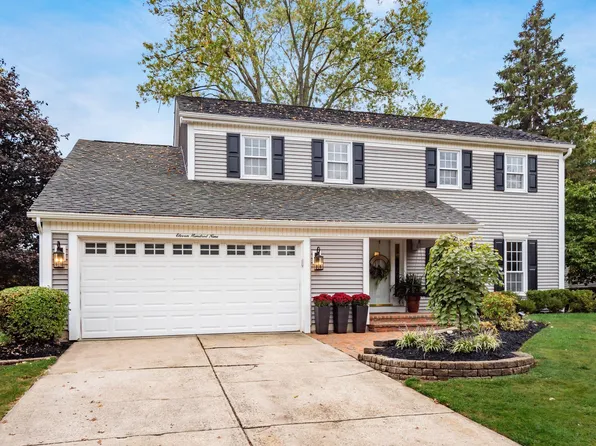 1109 Cross Country Dr, Columbus, OH 43235