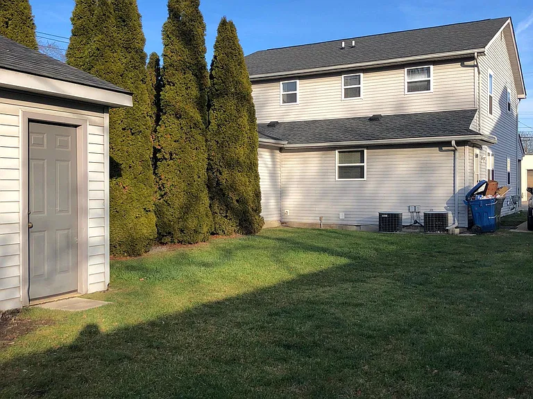 BACK OF UNIT